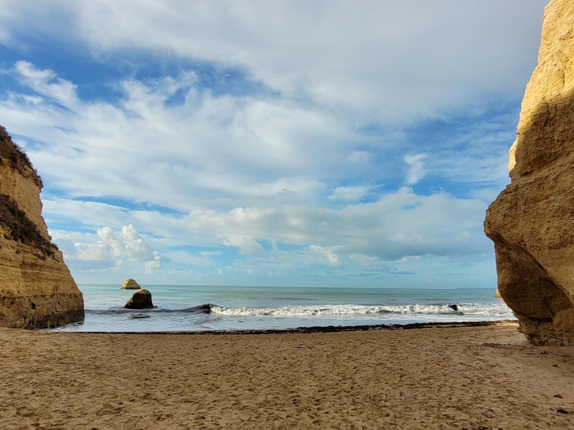 O Wow Sunset Beach And Cliffs View Portimao Exterior photo